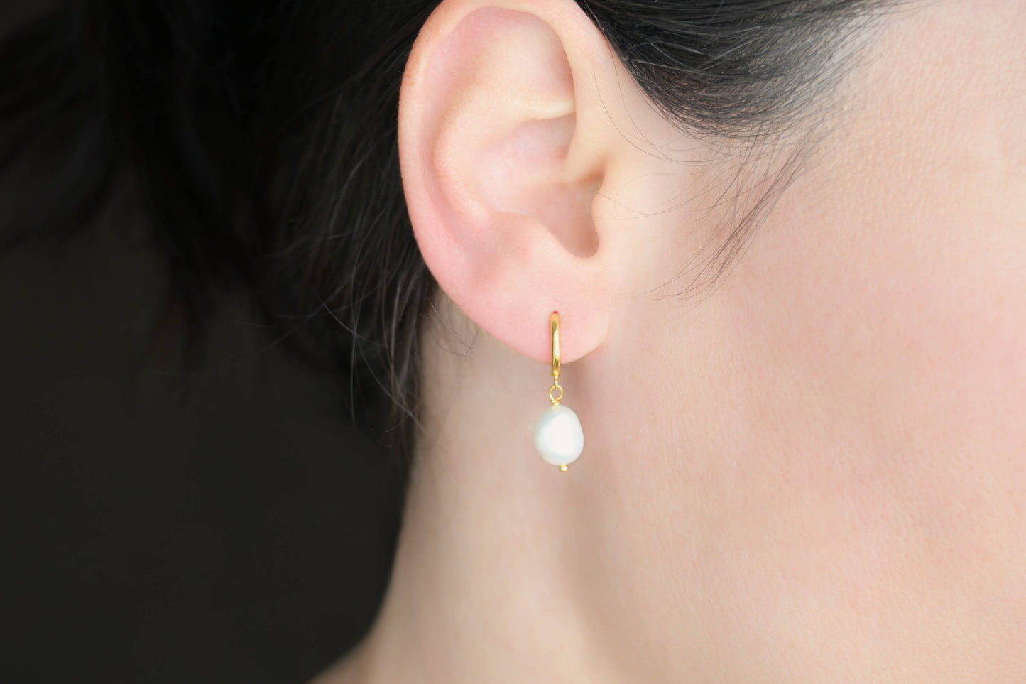 Blueyejewelry Earrings Gold Vermeil Pearl Hoops