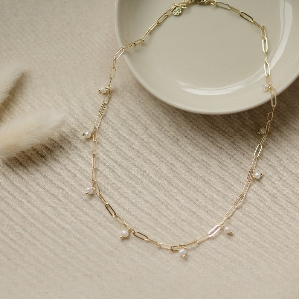 Glee Necklace Beatrice with White Pearl