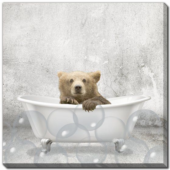 Art Baby Bear Bath 18x18