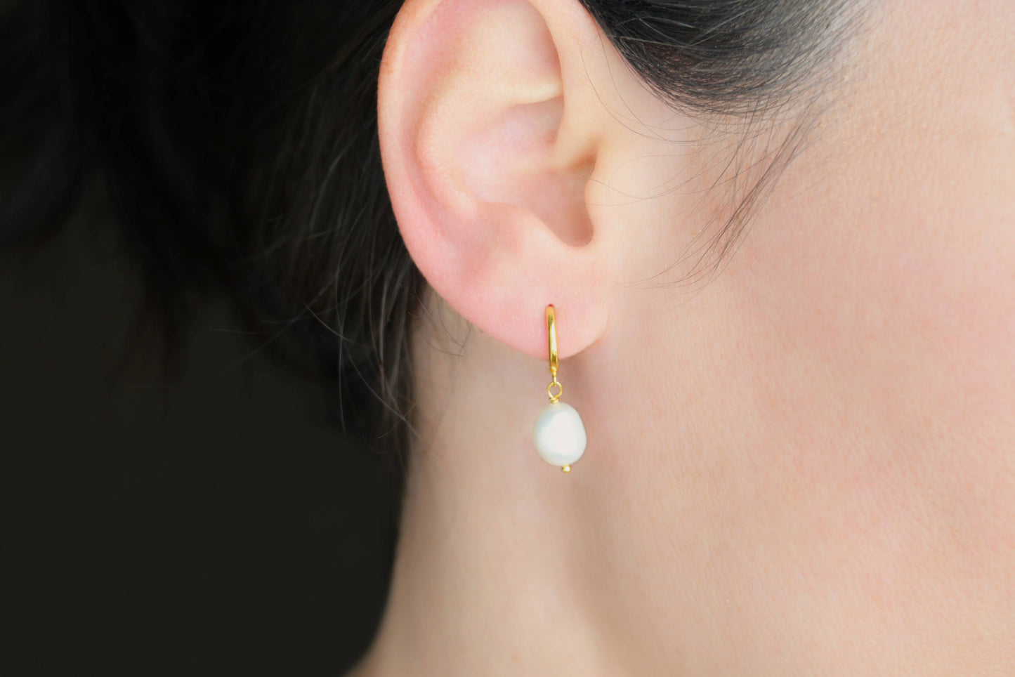 Blueyejewelry Earrings Gold Vermeil Pearl Hoops