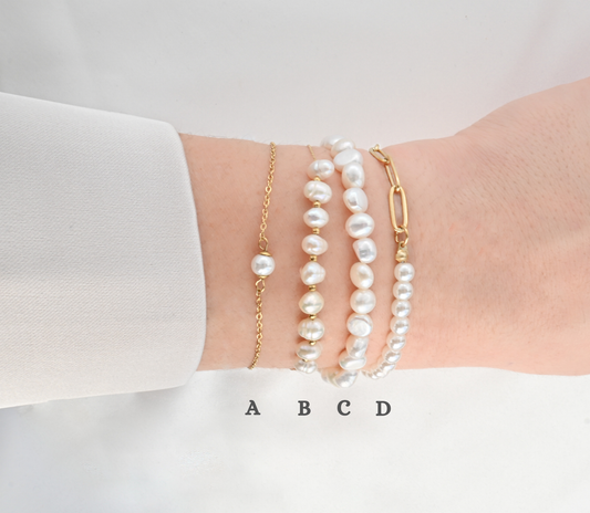 Blueyejewelry Bracelet Dainty Pearl Gold Chain