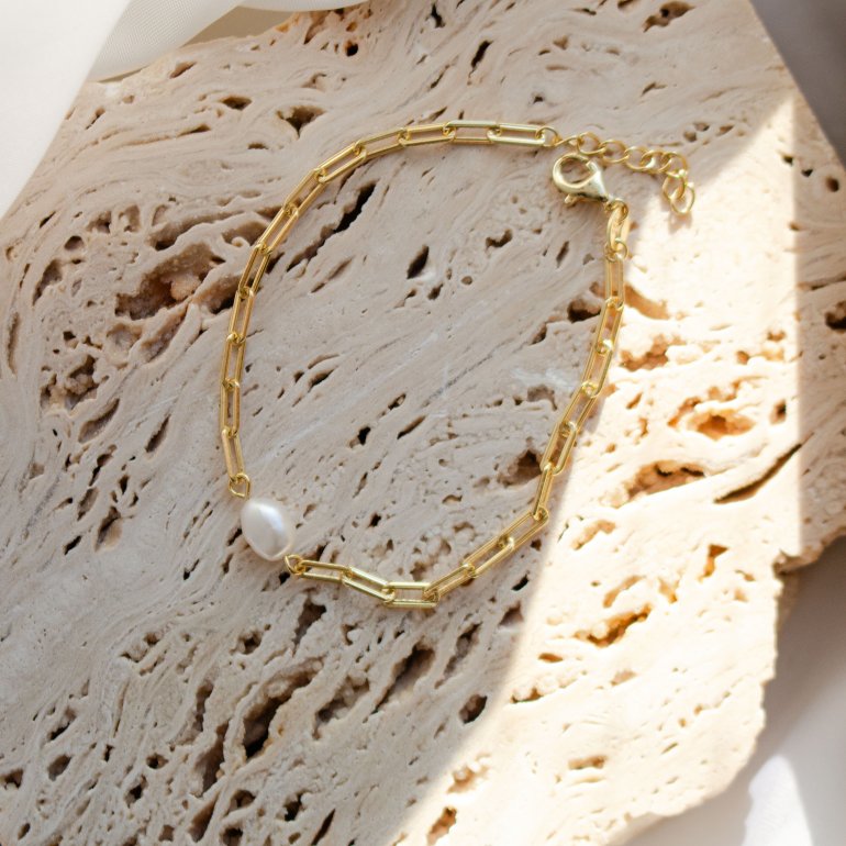 HOJB Paperclip Link Single Pearl Bracelet Gold Vermeil